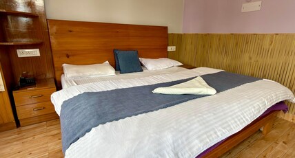 Hotel Mansarovar Inn Room Type - Deluxe Room Ground Floor Front View