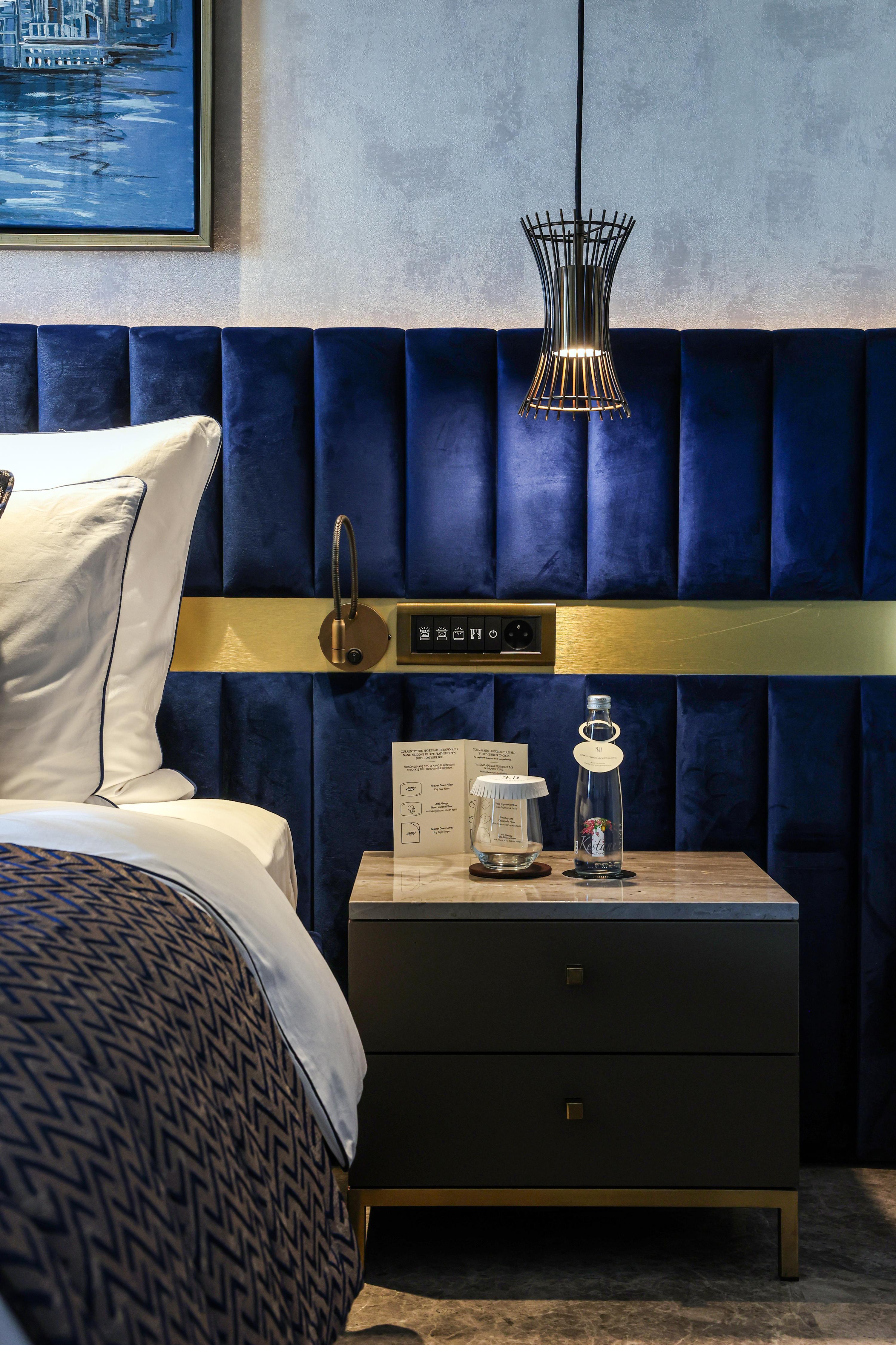 The Maestro Hotel Room Type - Deluxe Room