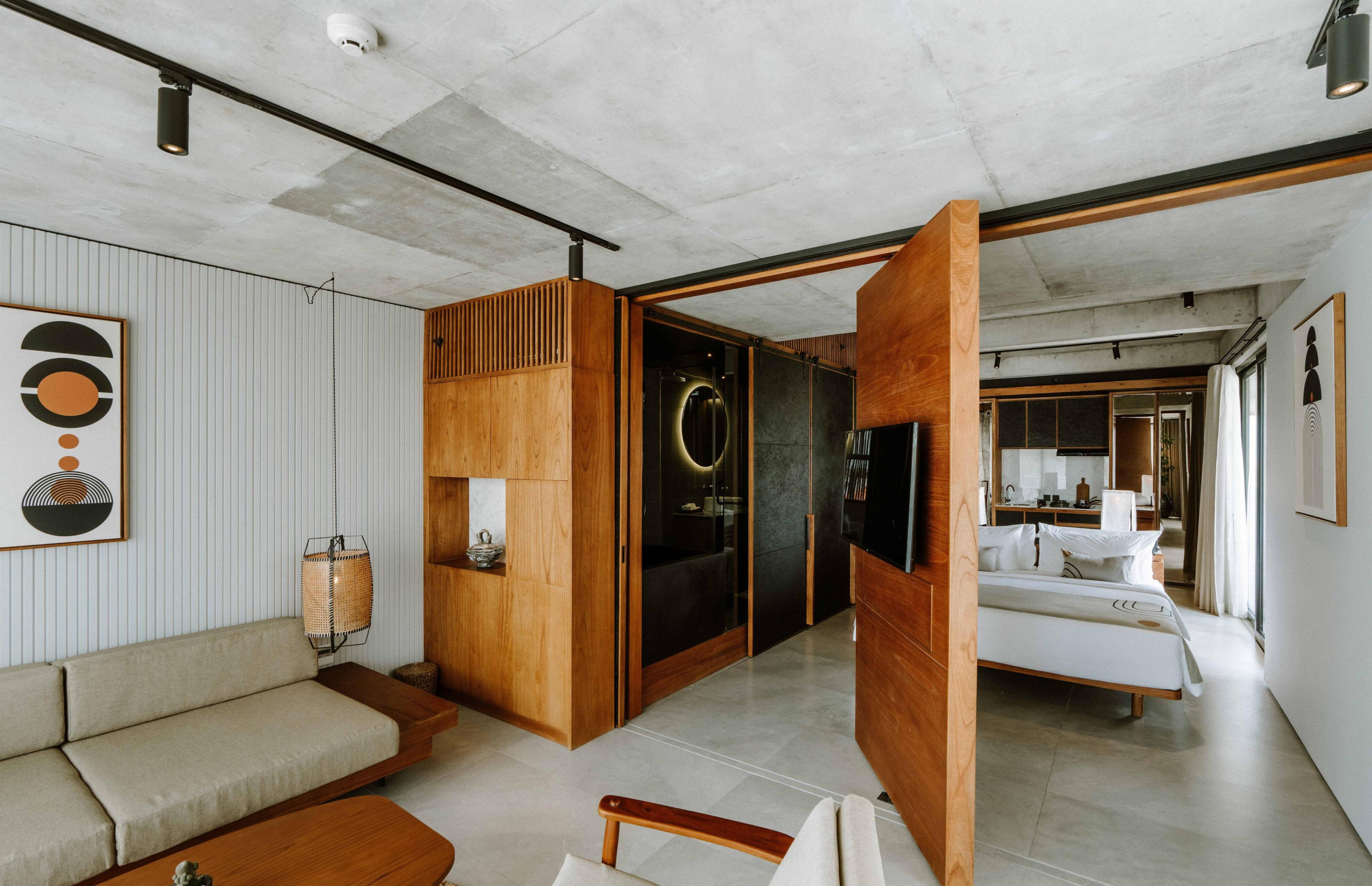 The Komu Room Type - Premier Pool Suite Plus - King