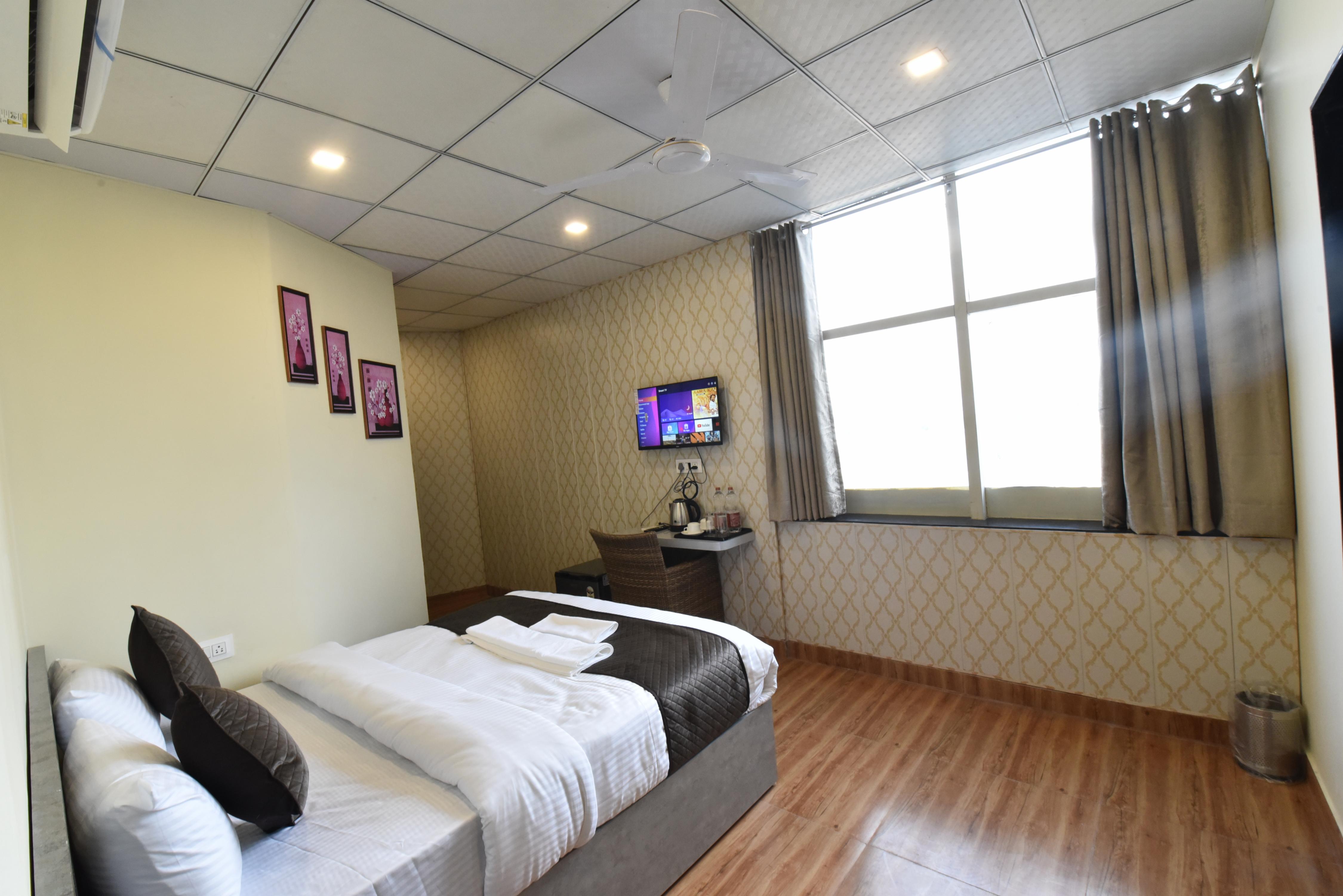 Hotel Grand Sky - Tap to explore photos