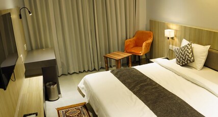 Hotel Aadityan Room Type - Super Deluxe Rooms