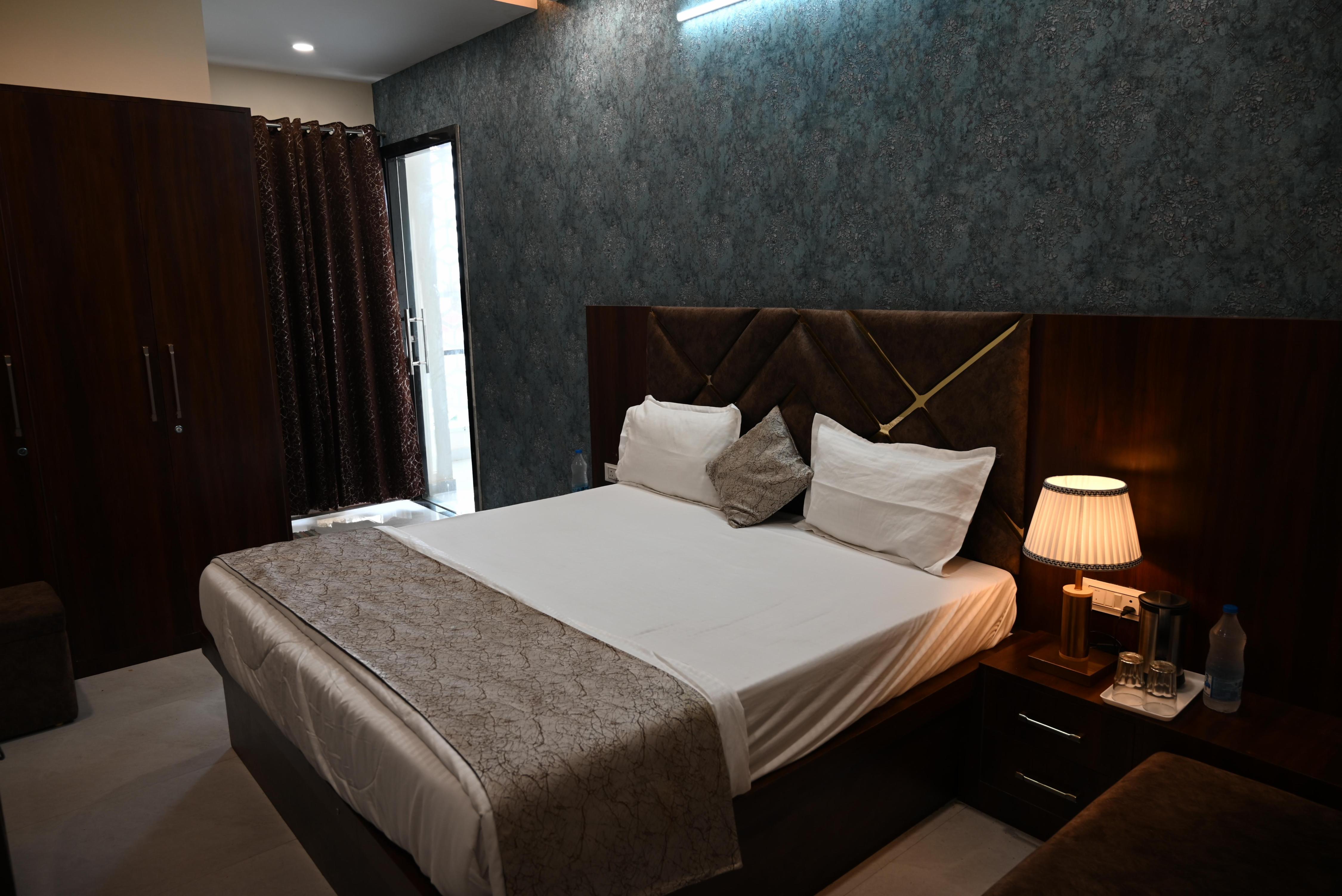 Hotel Sangeet - Tap to explore photos