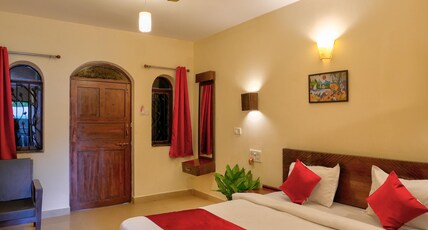 Hotel Salty Waves Baga Room Type - Partial Sea View Room