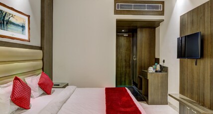 Luxe Resorts Room Type - Deluxe Room without View