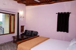 Sadhna sadan Homestay with Mountain view