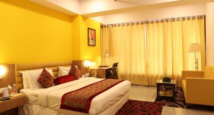 Hotel Downtown Room Type - Executive Room King Bed