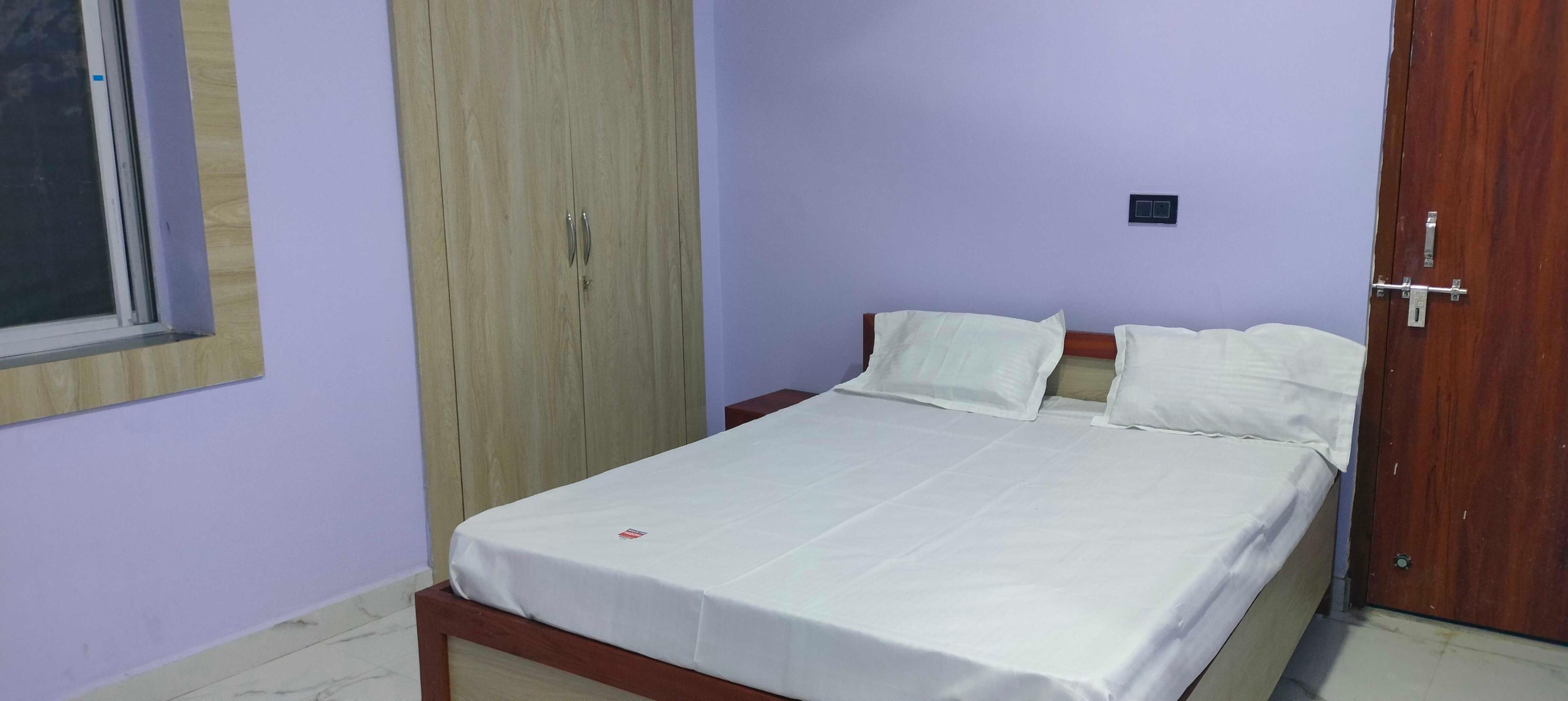 Hotel O by OYO JP Banquet Room Type - Classic