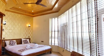 The GoodFind Residency Room Type - Deluxe Room