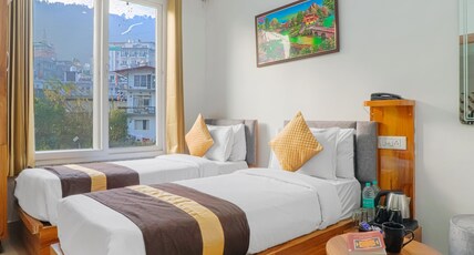 Saalak Lite by Divine Dev Darshan Room Type - Twin Bedded Room