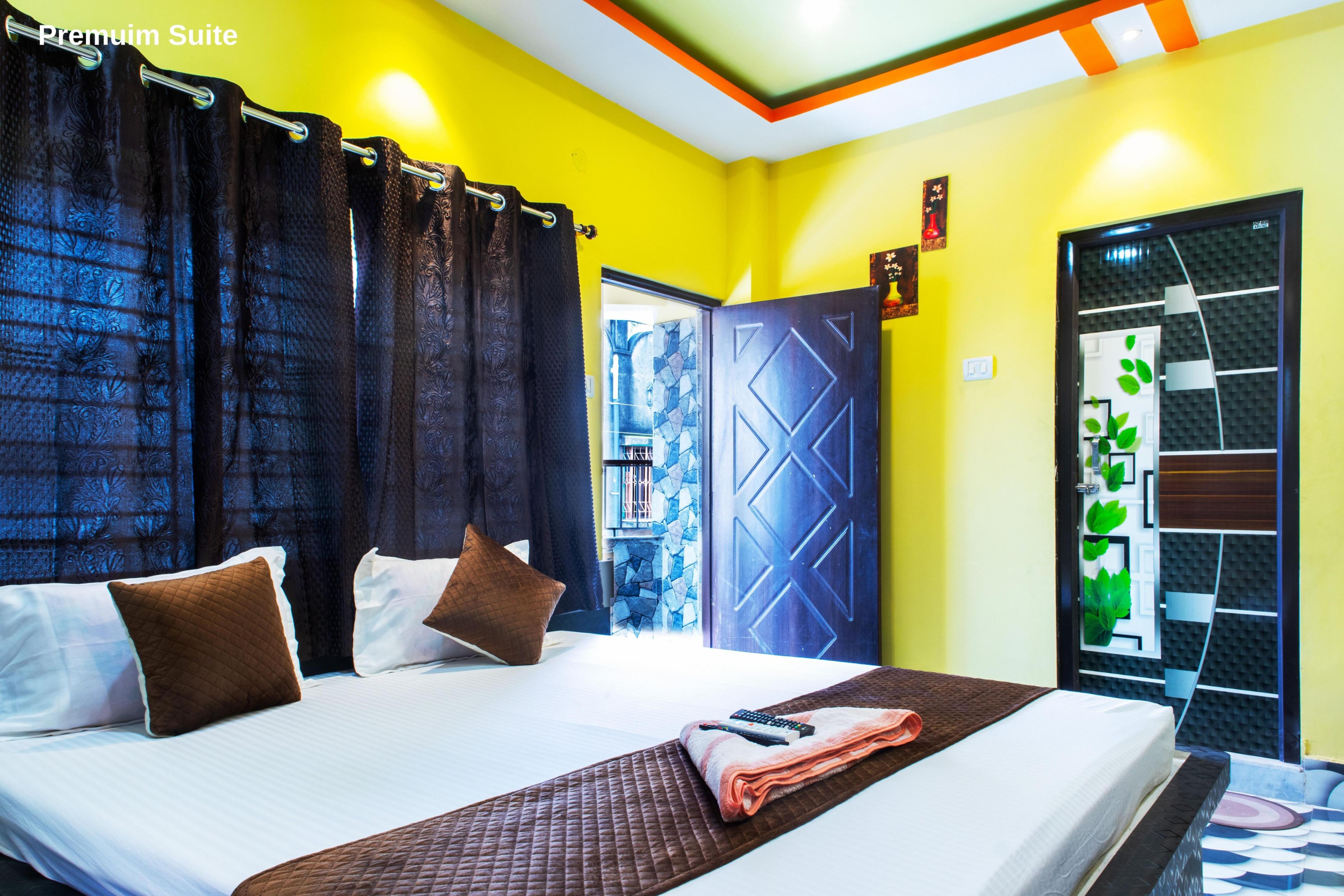 The Vinayak Hotel and Banquet Room Type - Deluxe Room