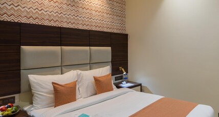 Royal Rawal - Luxury Boutique Hotel & Banquets Room Type - Standard King Room Royal Rawal - Luxury Boutique Hotel & Banquets Room Type - Standard King Room