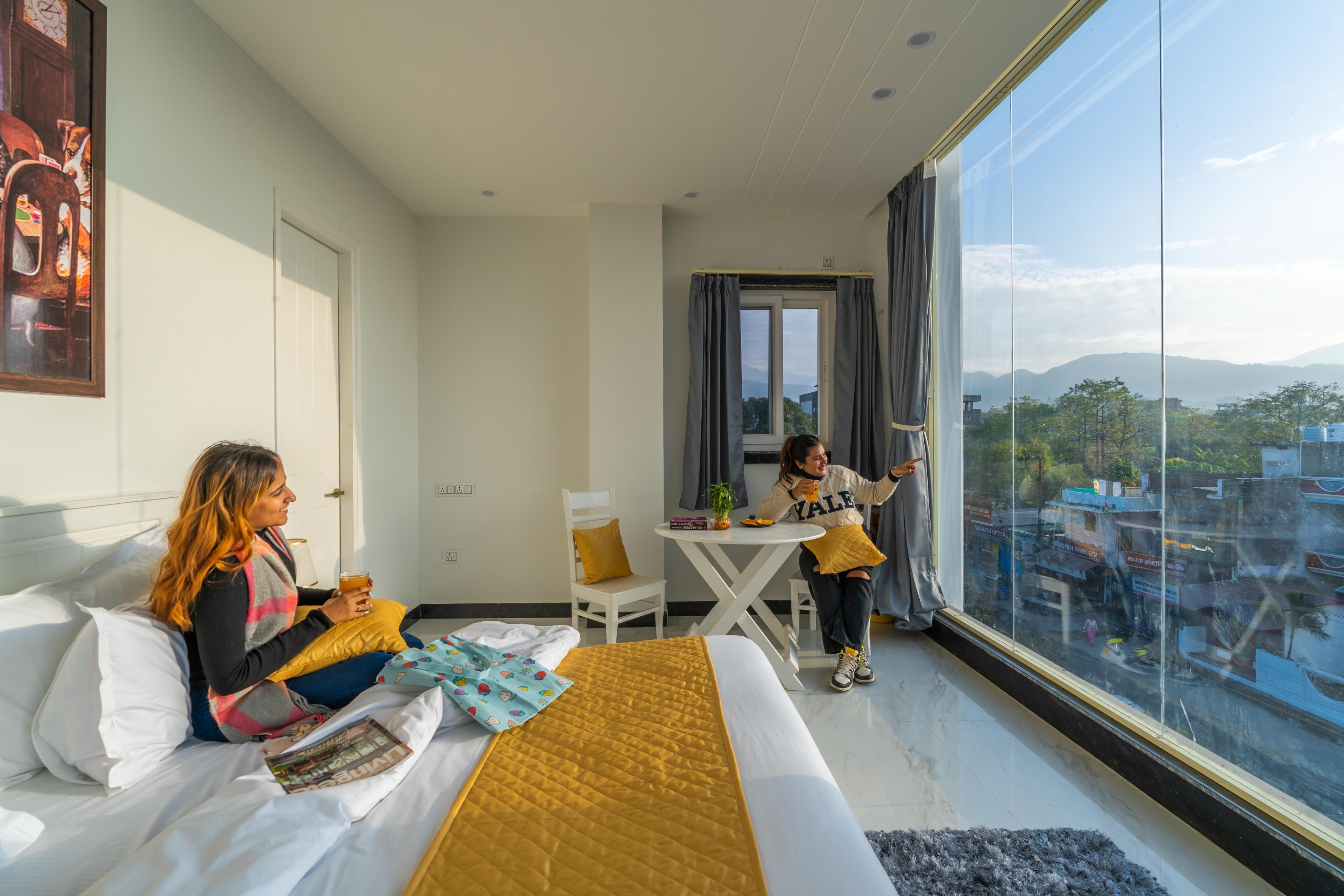 The Social Stays Dehradun Room Type - Superior Double Room