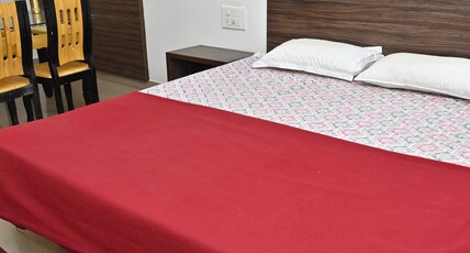 HOTEL NANDINI Room Type - Deluxe Double AC