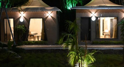 The Whispering Palms Room Type - Deluxe cottage