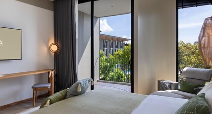 Varana Krabi Hotel Room Type - Luxe Pool View King Varana Krabi Hotel Room Type - Luxe Pool View King