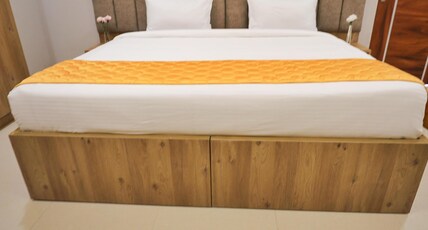 Hotel Ceasta Room Type - Deluxe Room