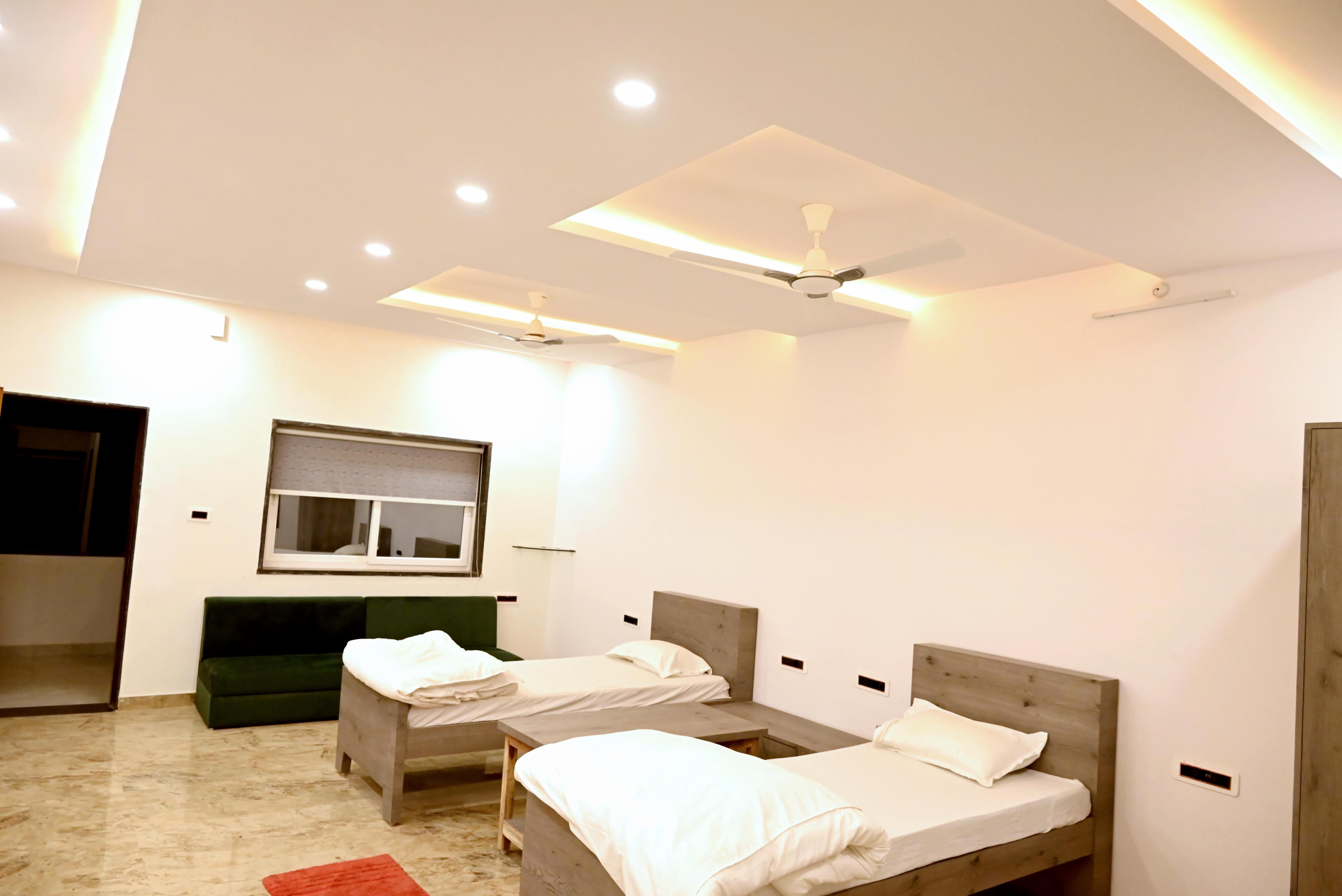 shree gsd resort Room Type - executive suite room