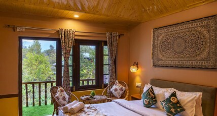 Zostel Pahalgam Room Type - Standard Room (with balcony)