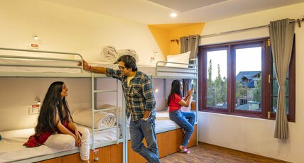 Zostel Pahalgam Room Type - 1 Bunk Bed | Superior 6 Bed Mixed Dorm (with balcony) | Shared en-suite washroom
