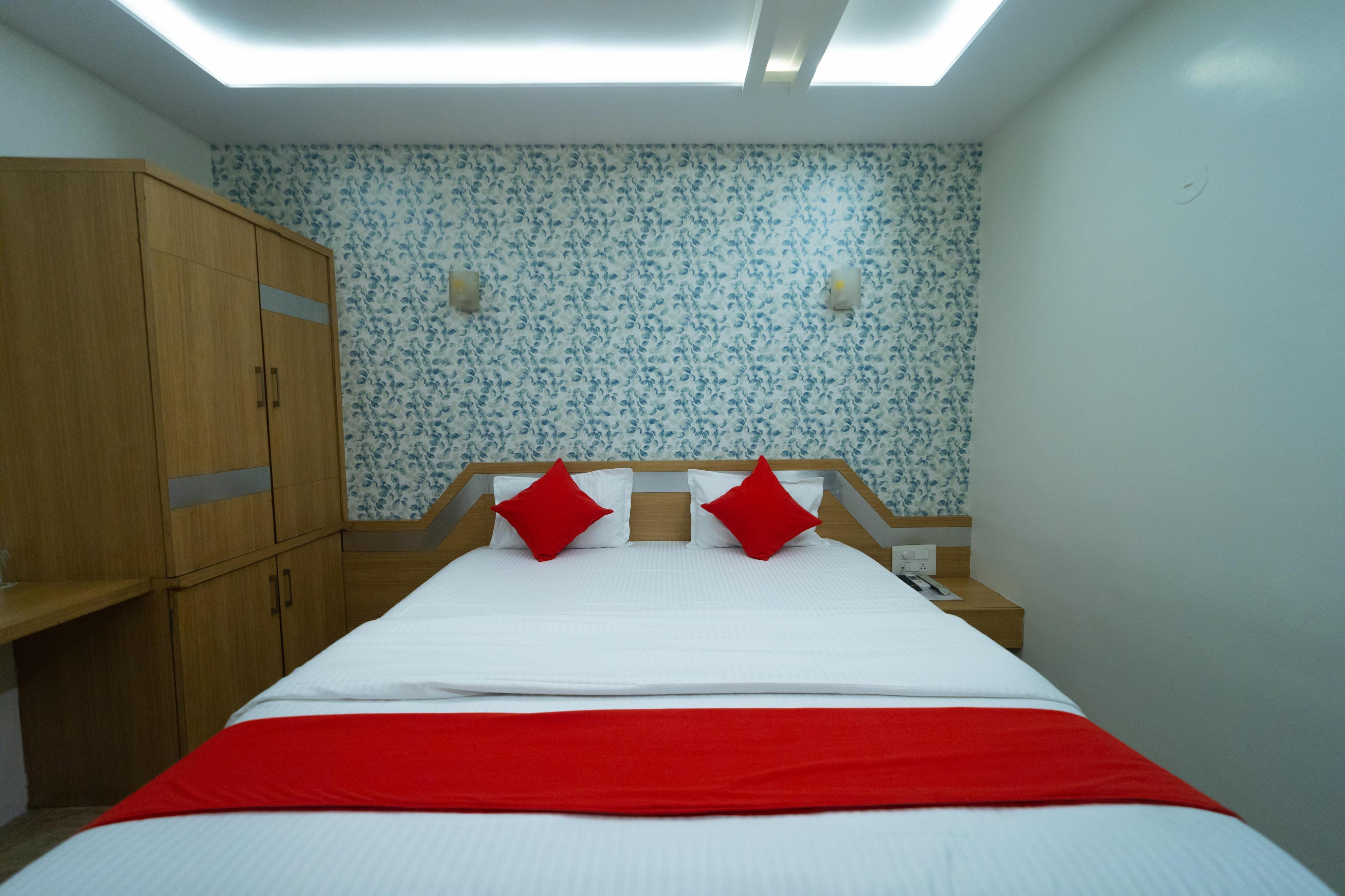 Hotel Tirumala Amravati Room Type - Executive Room (AC)