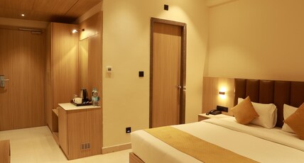 HOTEL TAVIRAL REGENCY Room Type - Super Deluxe Room
