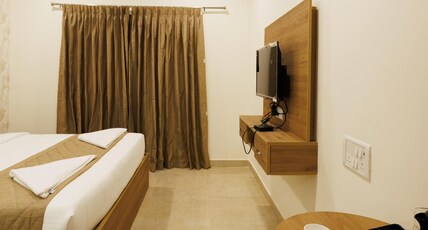 V V GRAND Room Type - Standard Double Room