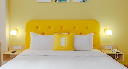 Bloom Hotel - GK2 Room Type - Deluxe King