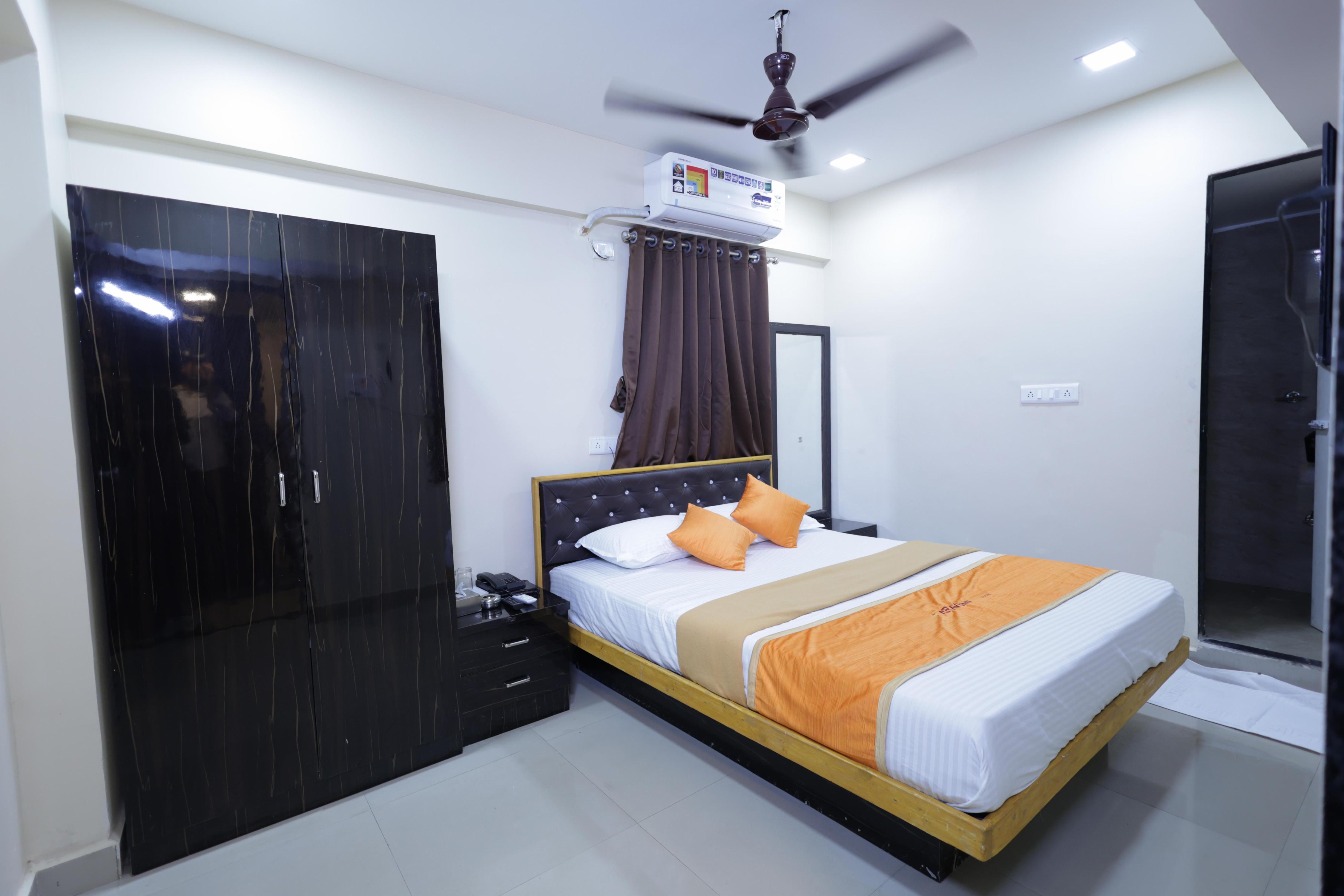 Hotel Aravi Inn Room Type - Deluxe Room