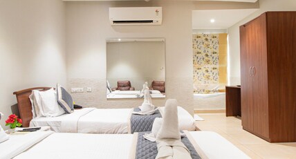 beeStay Hotel MG Road Room Type - Premium Room