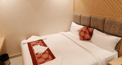 Hotel Sarc Inn Room Type - Deluxe Room