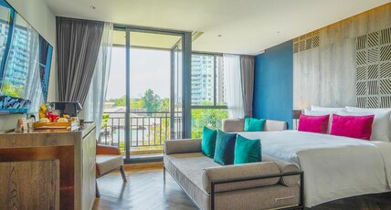 Ten six hundred Chao Phraya Bangkok by Preference Room Type - Maha Rajh Deluxe Room