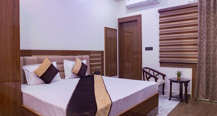 Madhav Residency Room Type - Deluxe Room