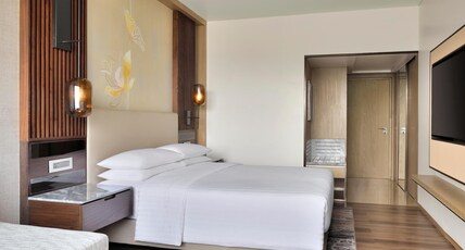 Courtyard by Marriott Gorakhpur Room Type - Deluxe Guest room, 1 King
