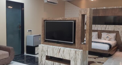 The Ramaiya Resort Room Type - King Suite Room