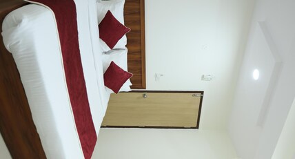 No7 Grandeur Hotel Room Type - Executive Room Non AC