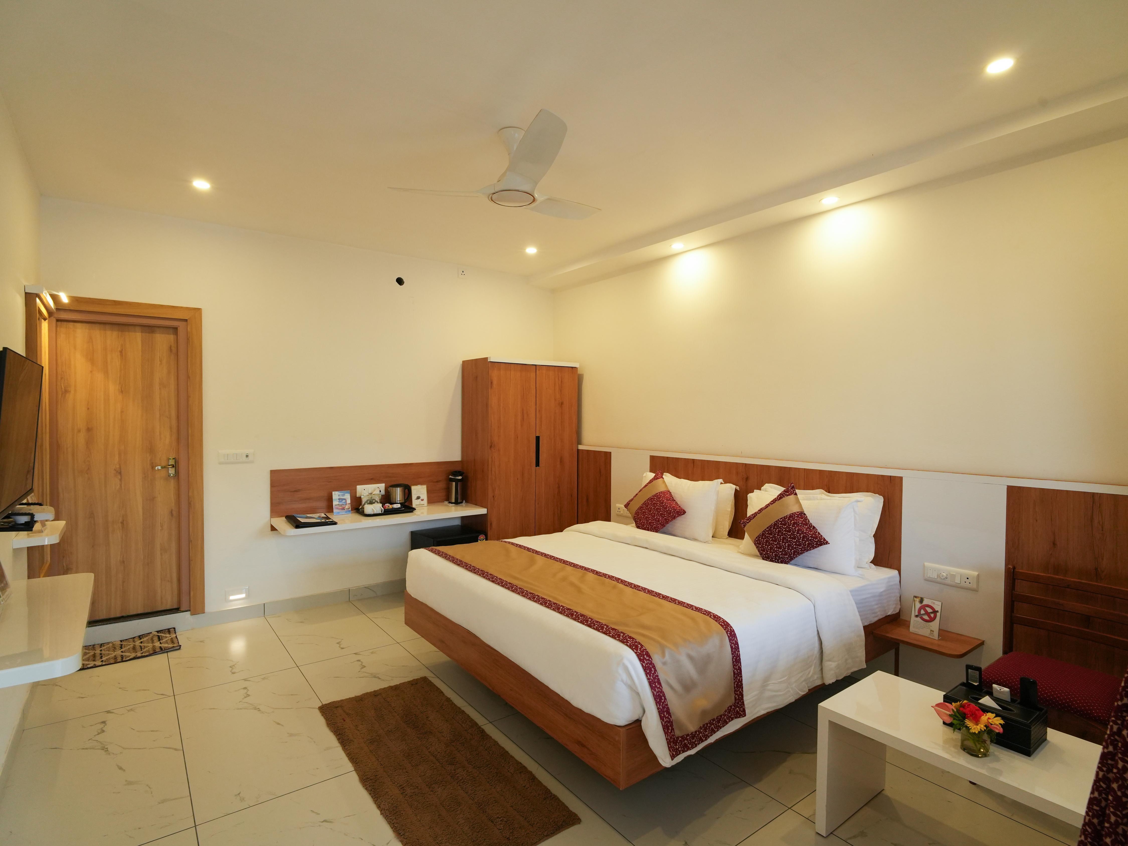 MGM Whispering Winds Yelagiri Room Type - Club Room - King and Sofa Bed - Sitout