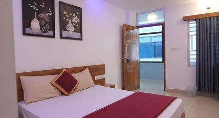 Queen C Inn Room Type - Standard Non AC