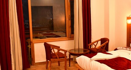 Mountain Majestys Inn Room Type - Family Suite with Balcony Mountain Majestys Inn Room Type - Family Suite with Balcony