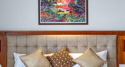 PALCASTLE REGENCY Room Type - EXECUTIVE ROOM