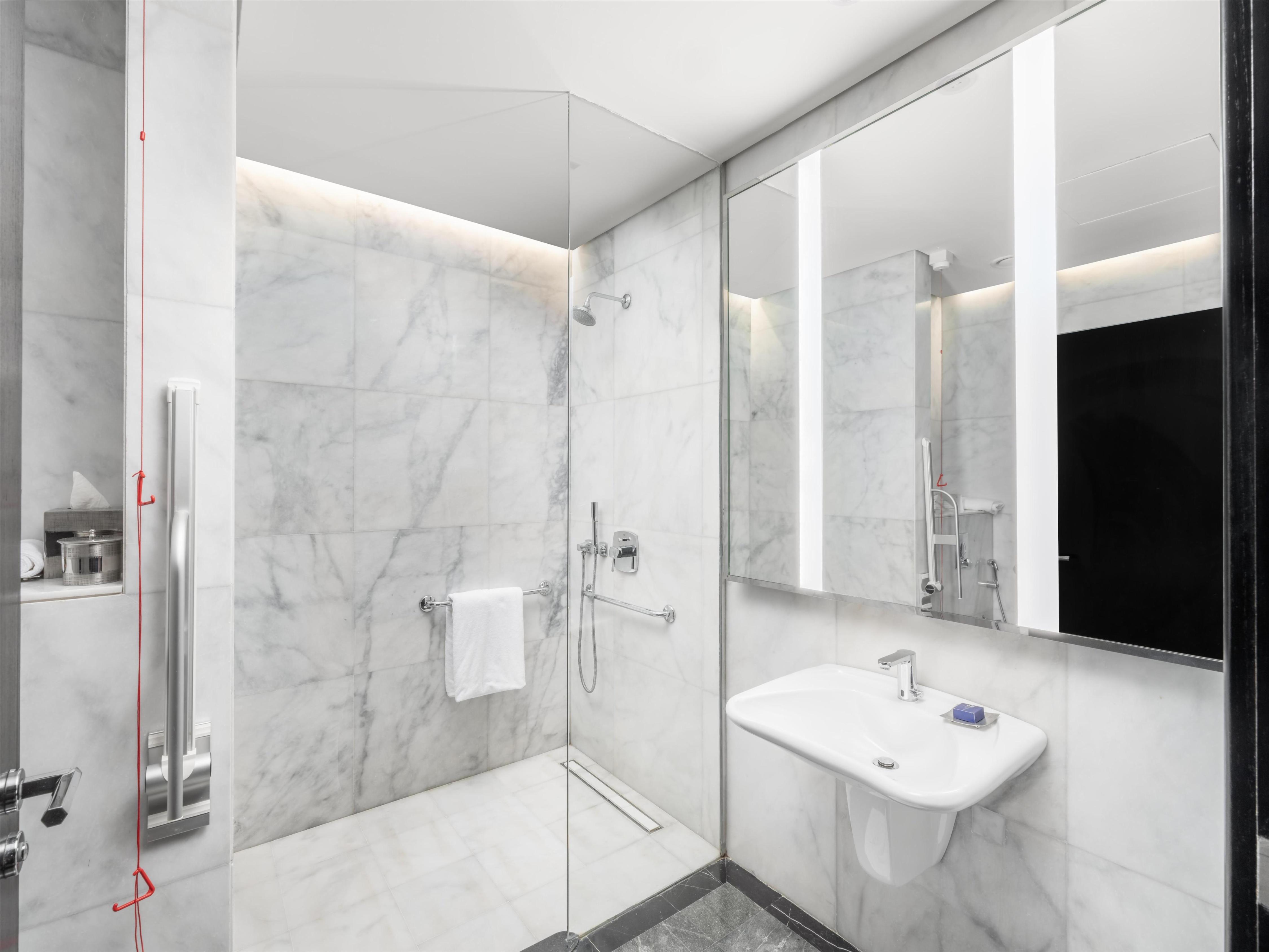 The Hotel Galleria Jeddah, Curio Collection by Hilton