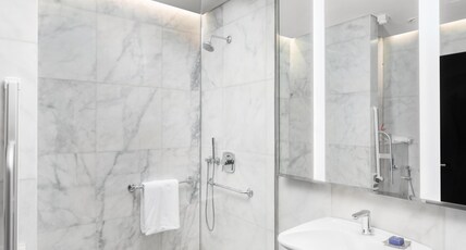 The Hotel Galleria Jeddah, Curio Collection by Hilton Room Type - KING ACCESSIBLE GUEST ROOM