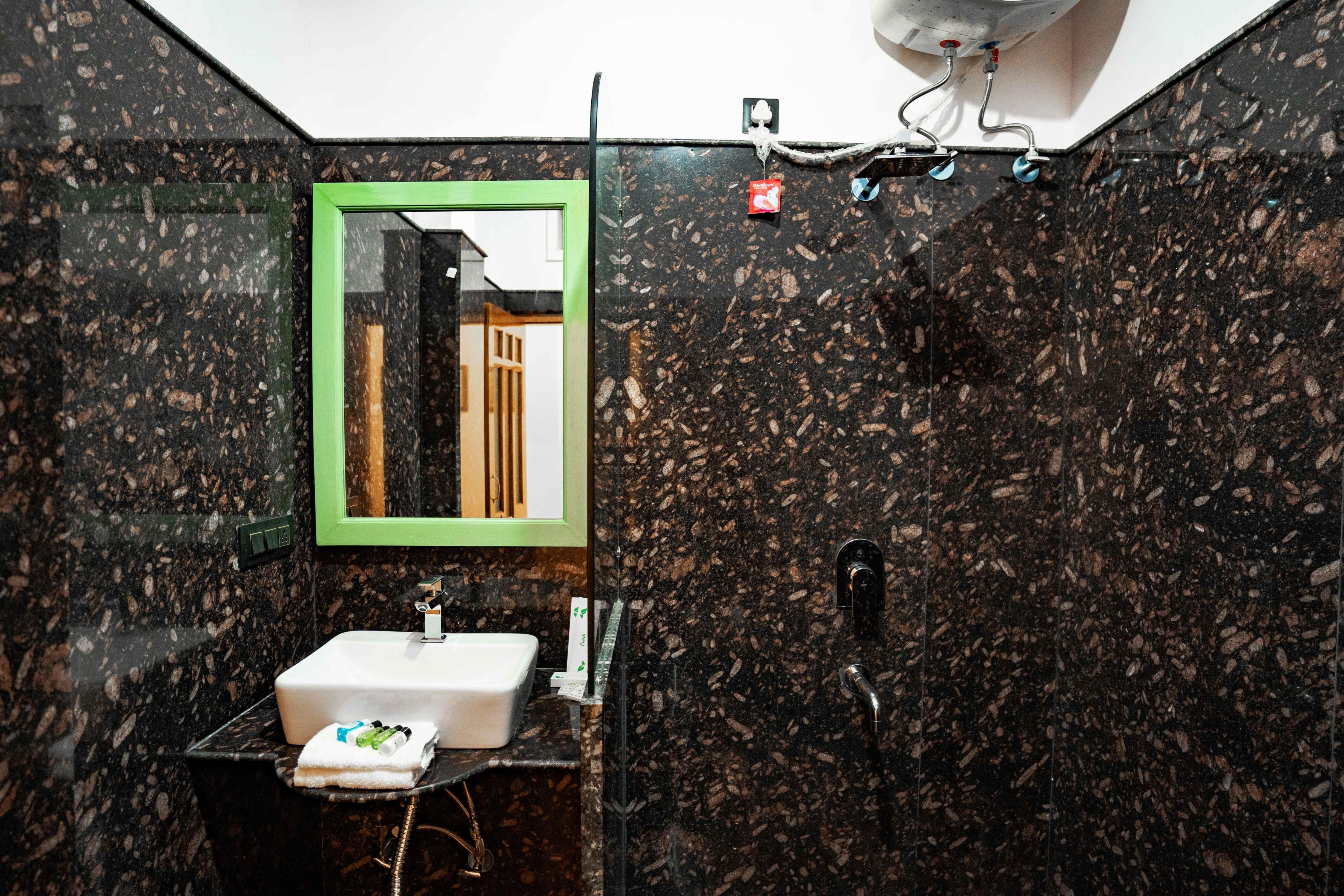 Tripli Hotels Prithvi Haveli - Tap to explore photos