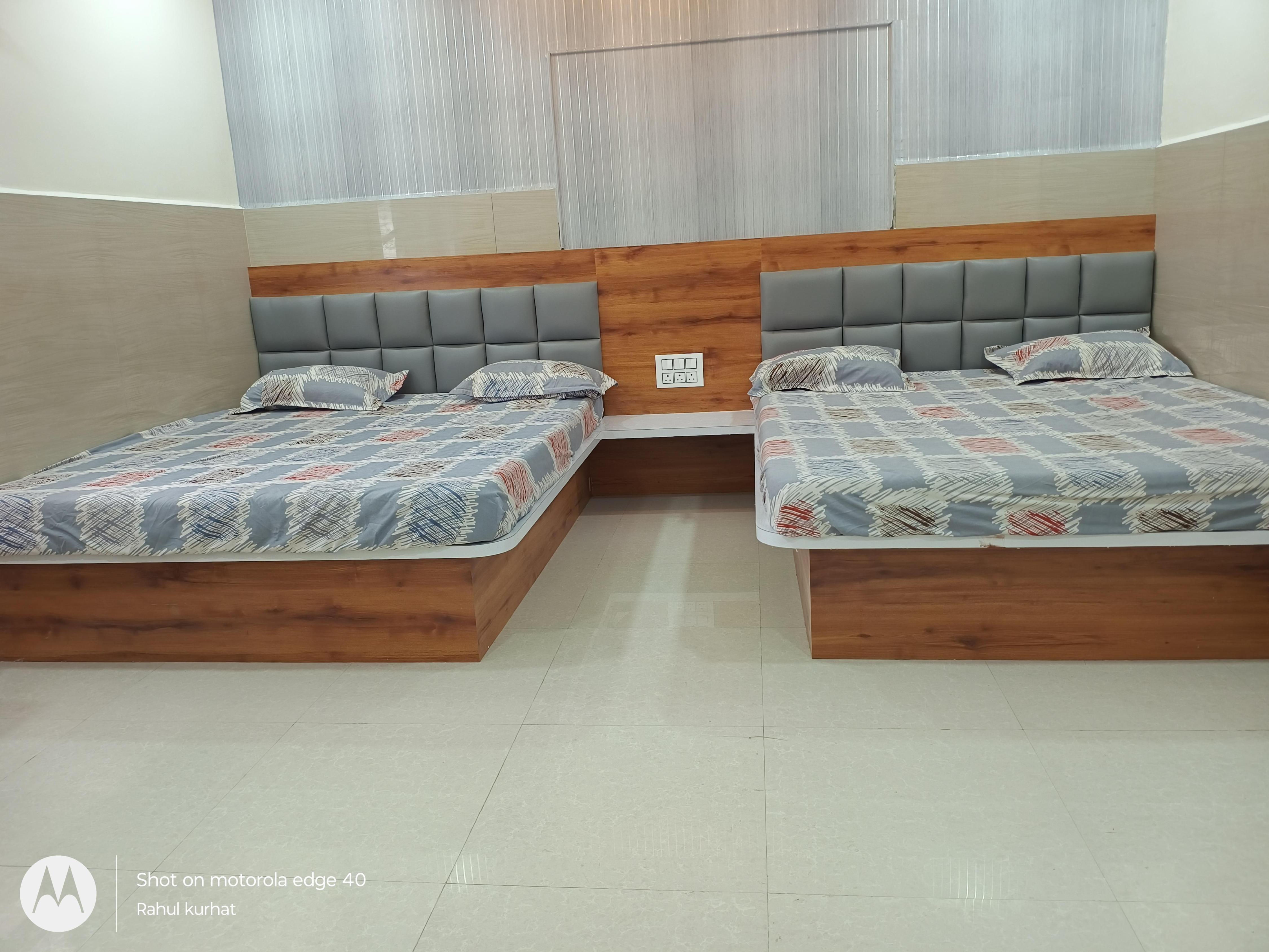 Hotel Ganpati and Lodging Room Type - 4 Bed AC Delux Room