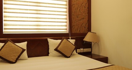 In Hayat Room Type - Deluxe Double Ac Room