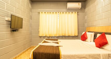 Seasons Suites HBR Room Type - Cottage with Veranda and Bathtub