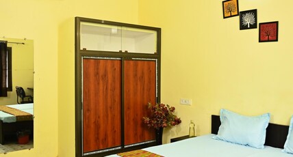 Neerja Guest House Room Type - Super deluxe Room with Balcony
