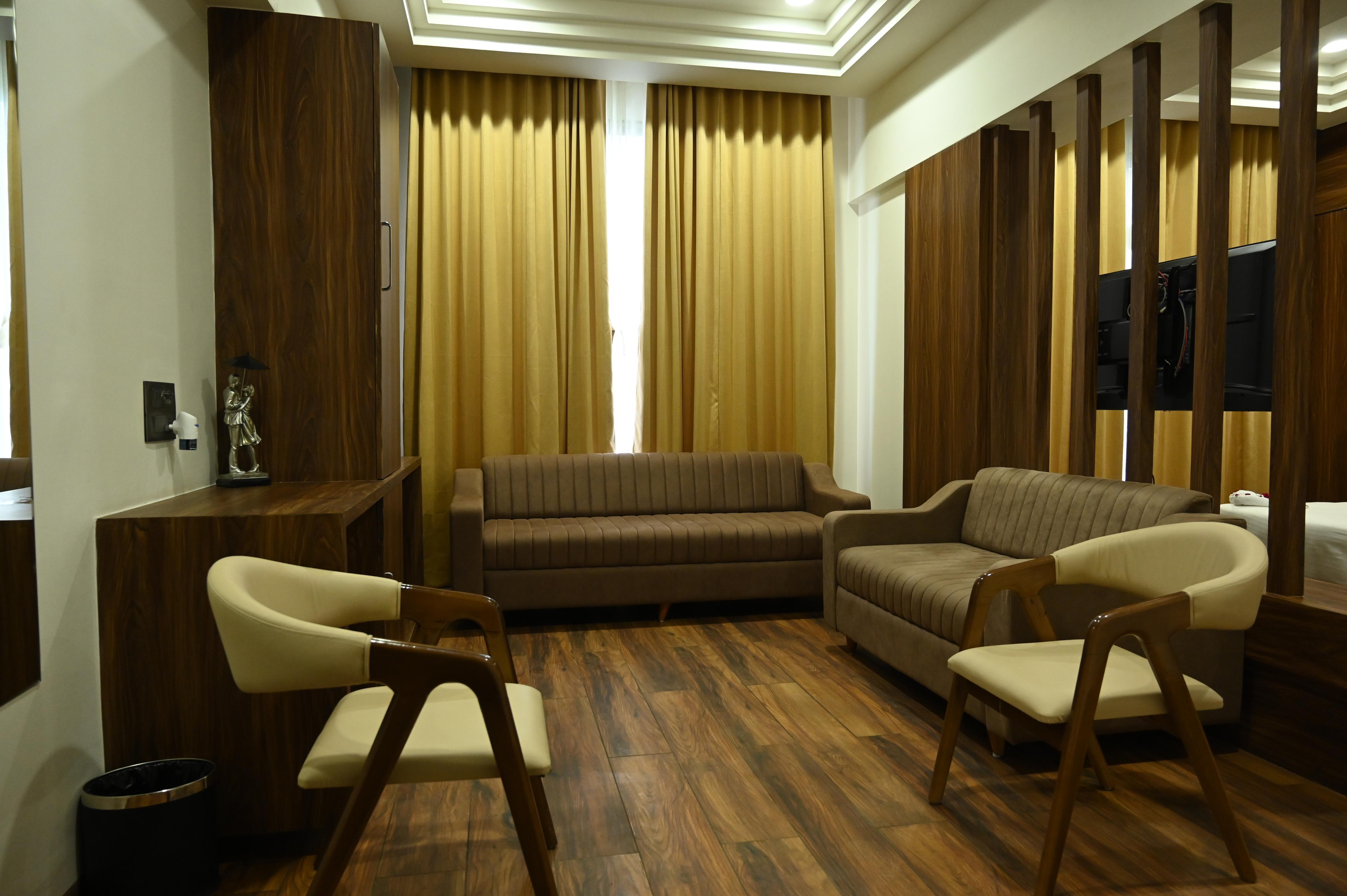 Ghanshyam Resort - Tap to explore photos