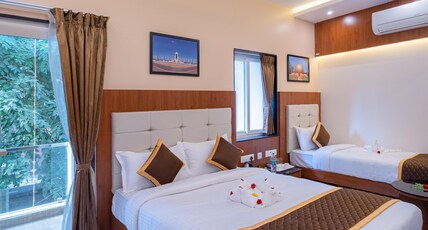 Welcome Grand Residency Room Type - Deluxe Triple with Balcony