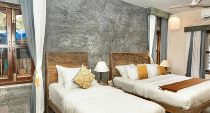 GERANIUM HAVEN Room Type - FAMILY ROOM - 2 Bed (No Balcony) (Non-Smoking) (No Car Parking) has common sit-out area