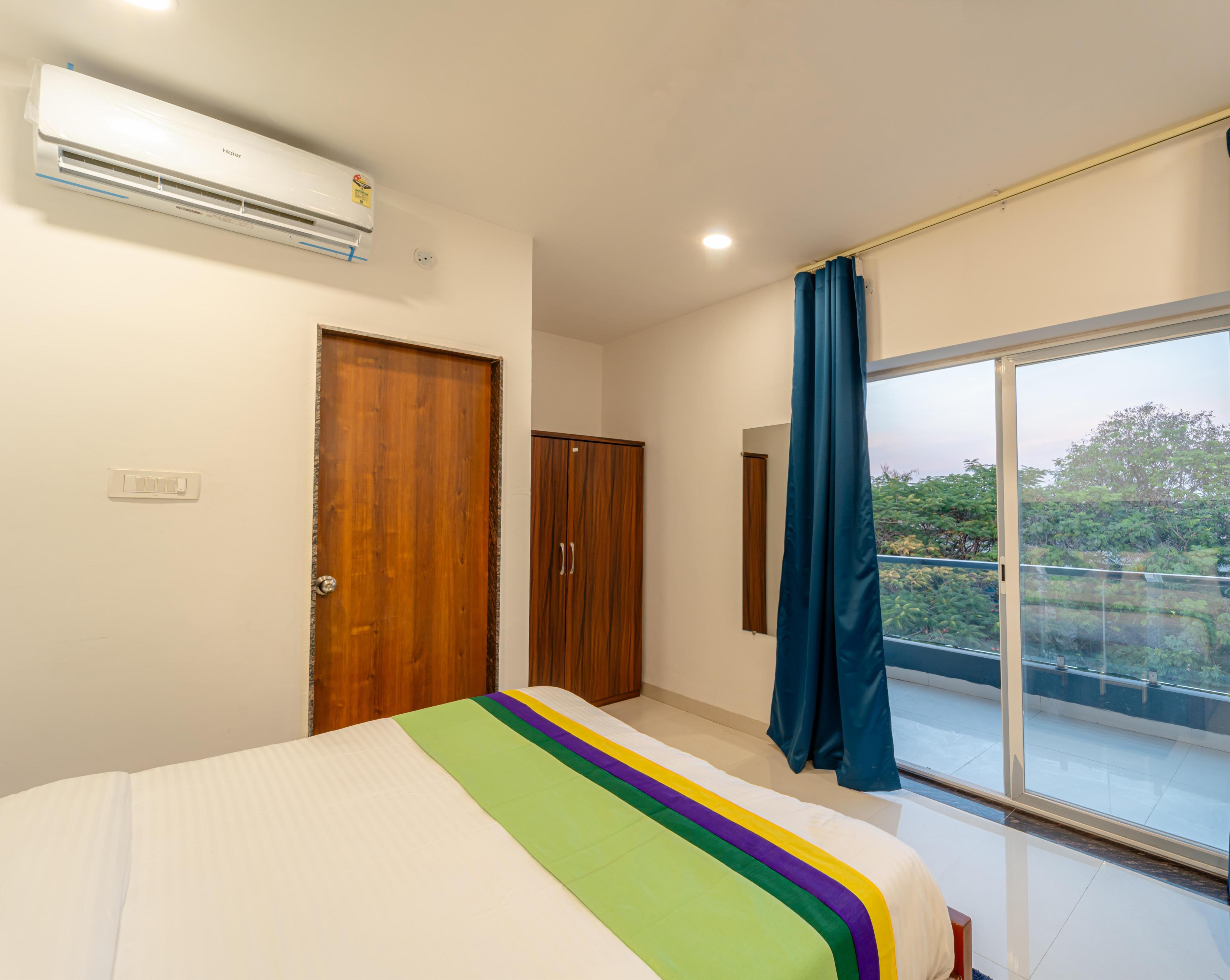 Treebo Pure Earth Stay, Vijay Nagar - Tap to explore photos